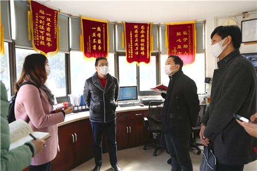 經(jīng)信委7_副本.jpg 經(jīng)信委7_副本.jpg