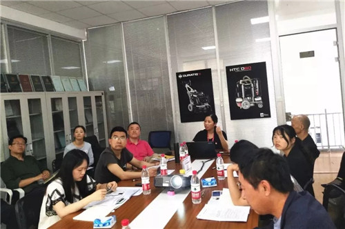 幫助園區(qū)企業(yè)申請(qǐng)補(bǔ)貼7.6萬(wàn)元1_副本.jpg 幫助園區(qū)企業(yè)申請(qǐng)補(bǔ)貼7.6萬(wàn)元1_副本.jpg