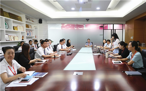 知識(shí)產(chǎn)權(quán)專(zhuān)項(xiàng)培訓(xùn)3_副本.jpg 知識(shí)產(chǎn)權(quán)專(zhuān)項(xiàng)培訓(xùn)3_副本.jpg