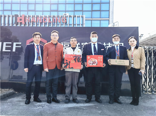 慰問1_副本.jpg 慰問1_副本.jpg