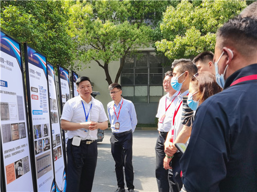 管理現(xiàn)場(chǎng)會(huì)4_副本.jpg 管理現(xiàn)場(chǎng)會(huì)4_副本.jpg