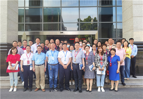 管理現(xiàn)場(chǎng)會(huì)6_副本.jpg 管理現(xiàn)場(chǎng)會(huì)6_副本.jpg