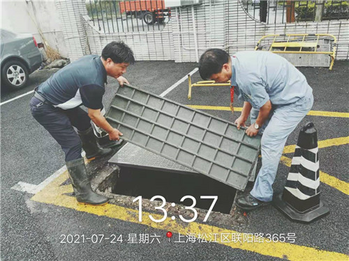 臺風(fēng)1_副本.jpg 臺風(fēng)1_副本.jpg