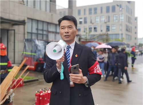 消防演練2_副本.jpg 消防演練2_副本.jpg