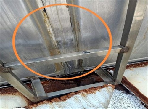 綠地大樓水箱前_副本.jpg 綠地大樓水箱前_副本.jpg