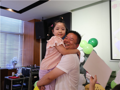 獎(jiǎng)學(xué)金14_副本.jpg 獎(jiǎng)學(xué)金14_副本.jpg