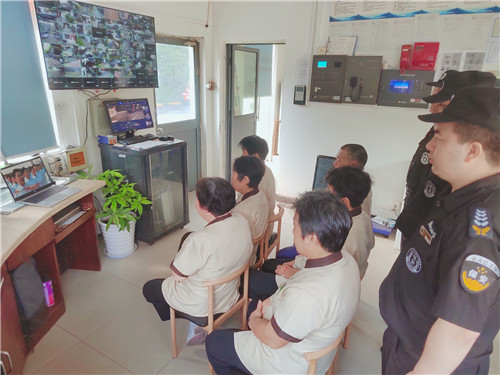 閱兵5_副本.jpg 閱兵5_副本.jpg